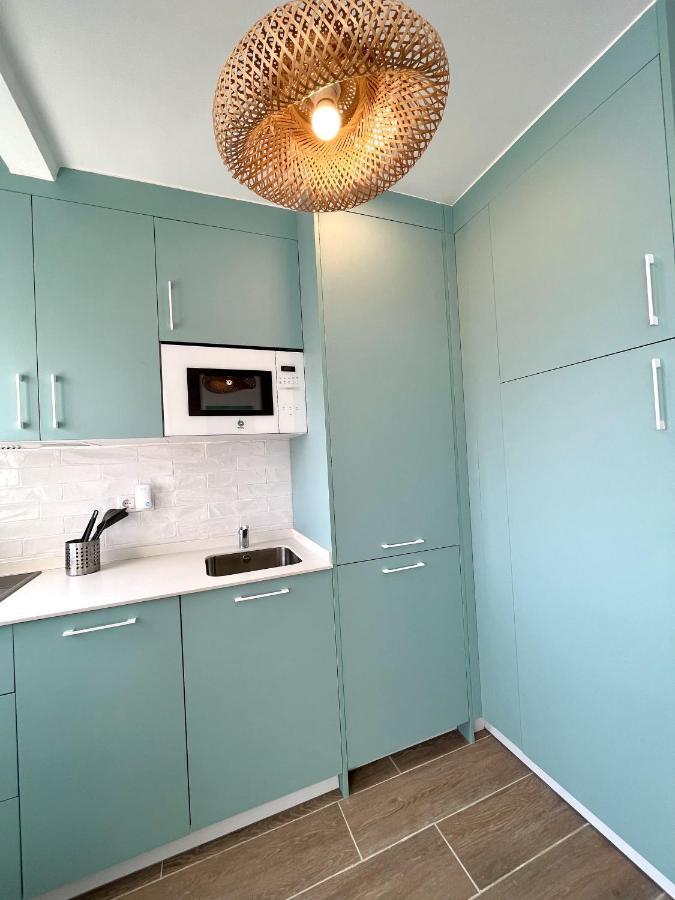 Apartment Tar11d - Estudio Con Vistas Al Mar, Wifi, Smart Tv, Fire Stick Amazon, En El Centro, A 600 Metros Playa Torremolinos